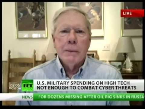 Paul Craig Roberts: ‘Manning was required to report crimes’ [20-Dec-11 © RT]